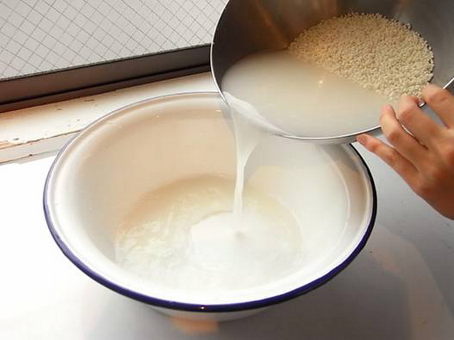Nước vo gạo có công dụng như thế nào?